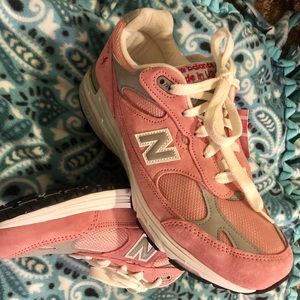 New Balance Women’s Running Shoes (Rare Edition)